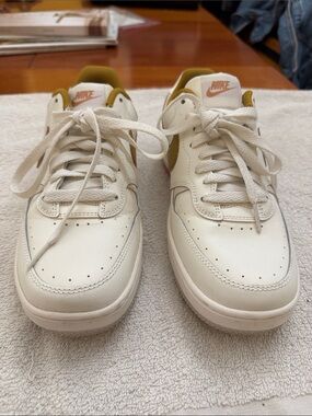 Women’s Nike White Leather Sneakers with Olive and Mauve & Grey Accents